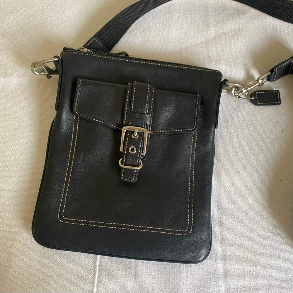 VINTAGE COACH CROSSBODY BAG